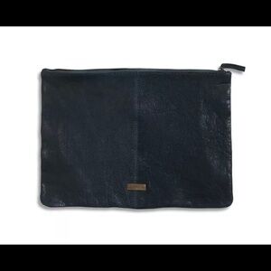 Alternative Apparel Distressed Leather Clutch | OS